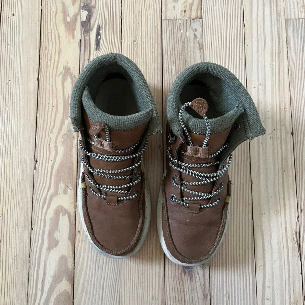Hey Dude Bradley Boot Youth Size 4 Walnut Brown Leather Knit Collar Ankle Boots